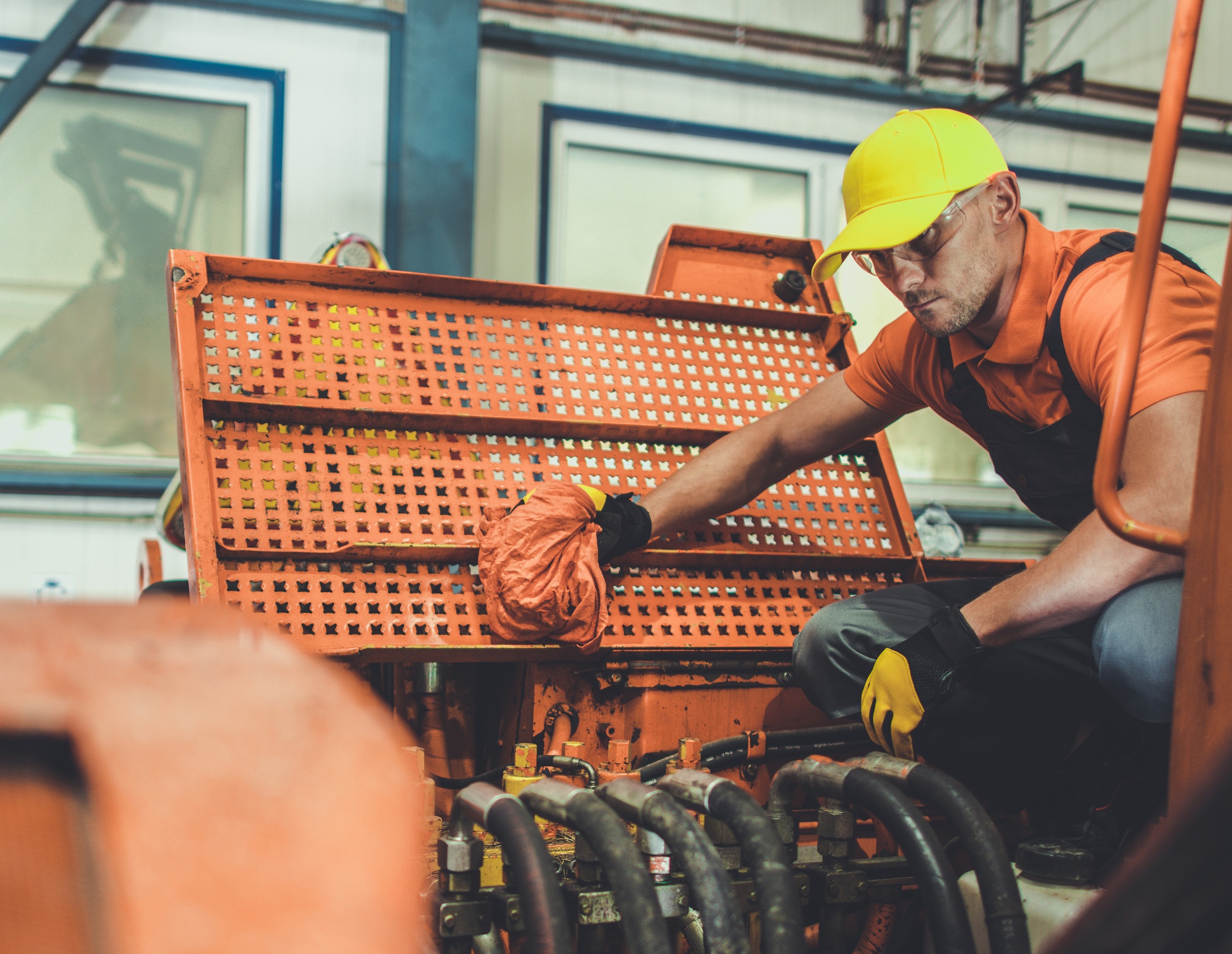 diesel motor mechanic working